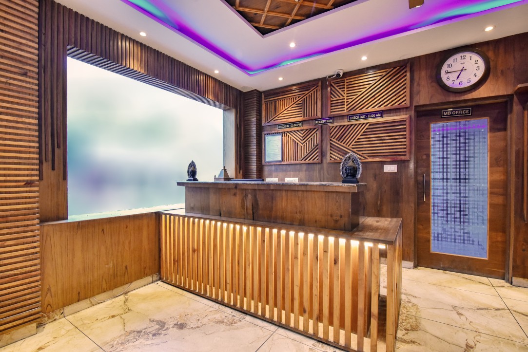 Waiting lounge — Hotel Mist Wood